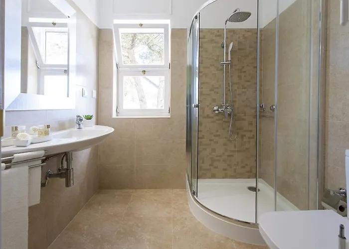 Branca Do Castelo * سيسيمبرا